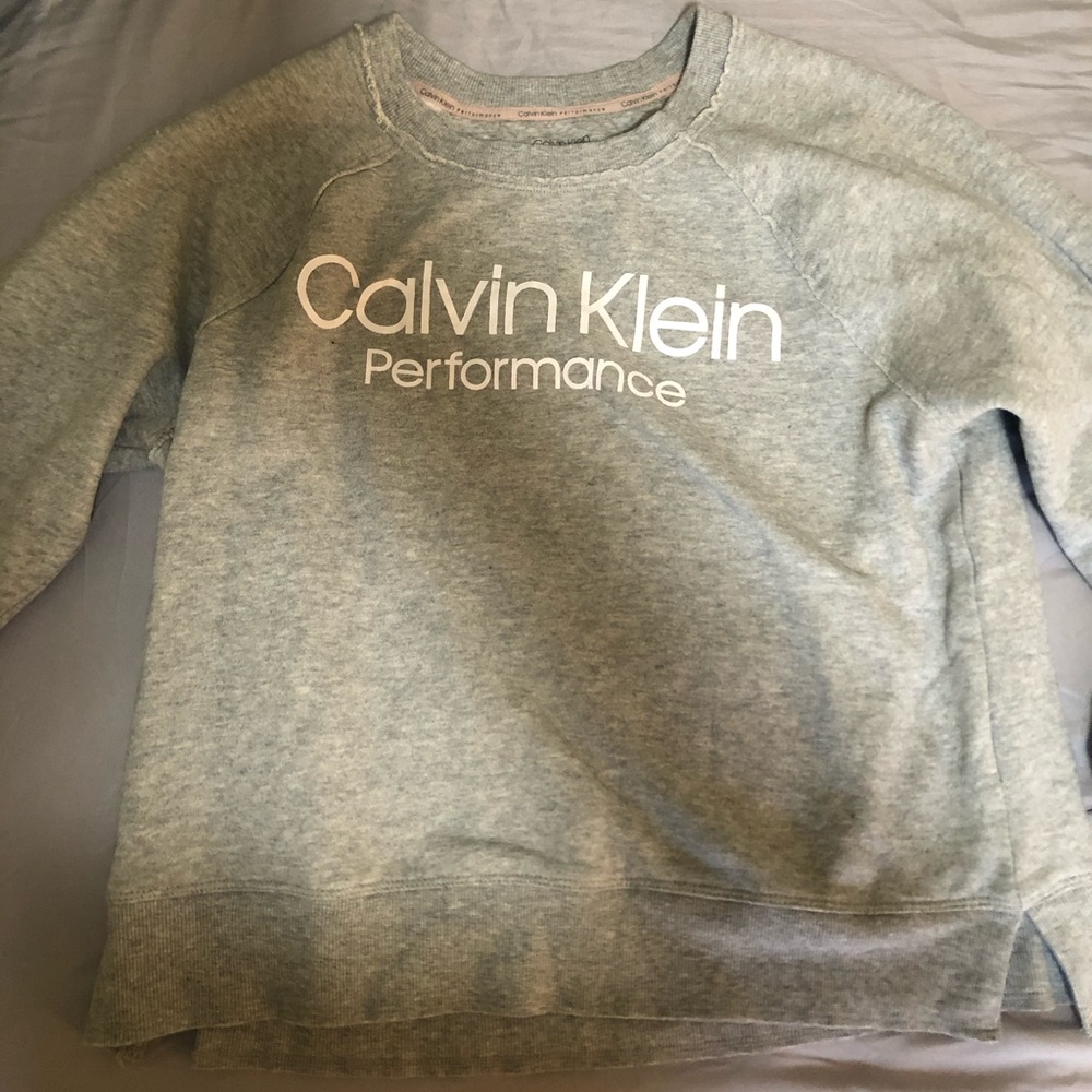 Lightweight sweatshirt